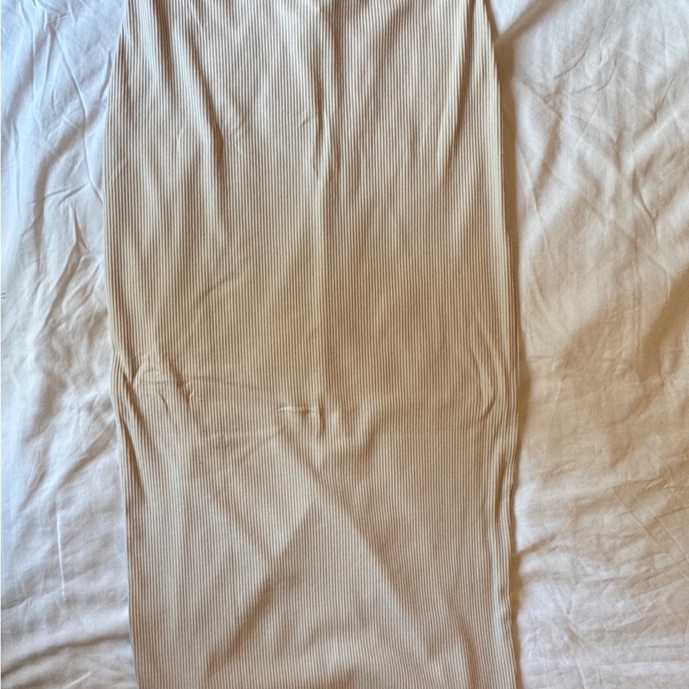 H&M Cream Ribbed Skirt — MATERNITY - NWT